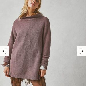 Free People Ottoman Slouchy Tunic in mauve Size M.